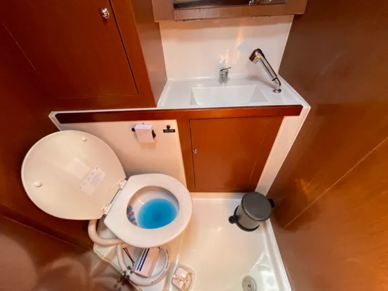 Louez un Bénéteau Oceanis 41.1 à Perigiali