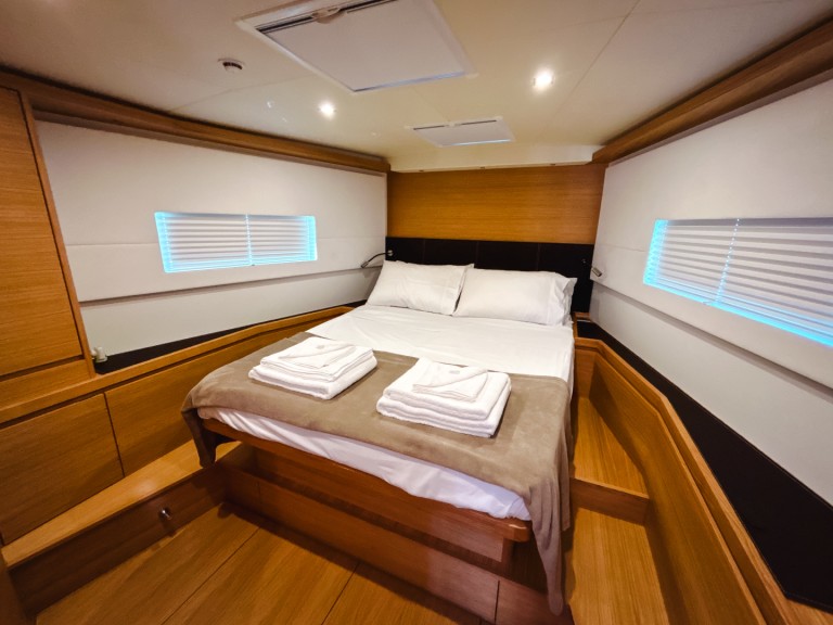 Location à Salerne - Solaris Solaris 50 sur SamBoat