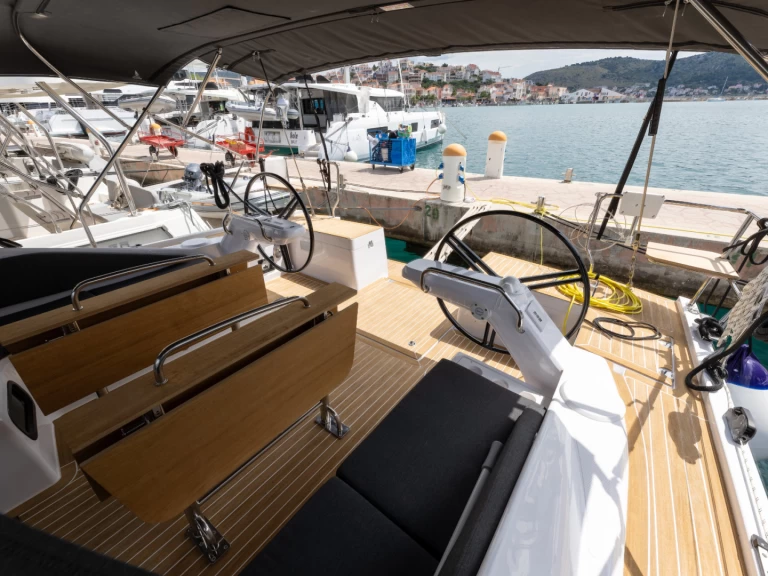 Louez un Elan Impression 45 à Split