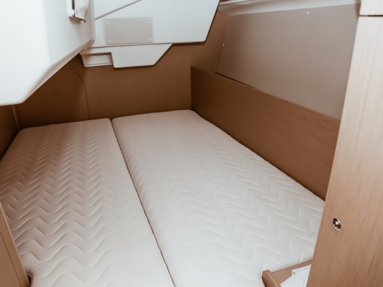 Location bateau Punta Ala pas cher Oceanis 38.1