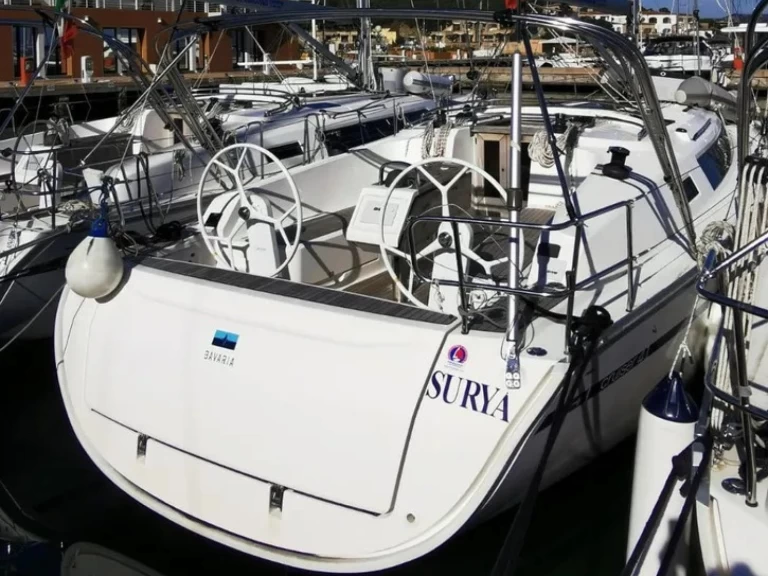 Bavaria Cruiser 41 a louer à Olbia
