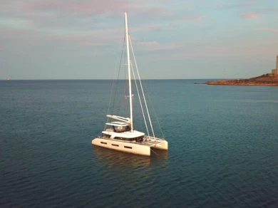 Catamarán para alquilar Kaštela al mejor precio