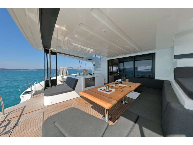 Location bateau Lagoon Lagoon 55 à Kaštel Gomilica sur Samboat