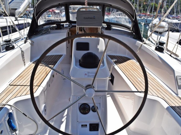 Location bateau Zaton pas cher Cruiser 34