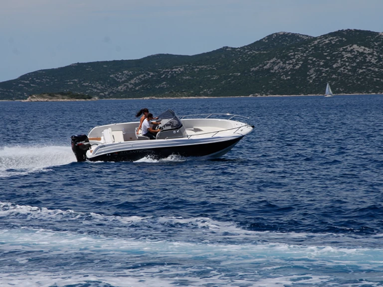 Location bateau Atlantic open 670 à Preko sur Samboat