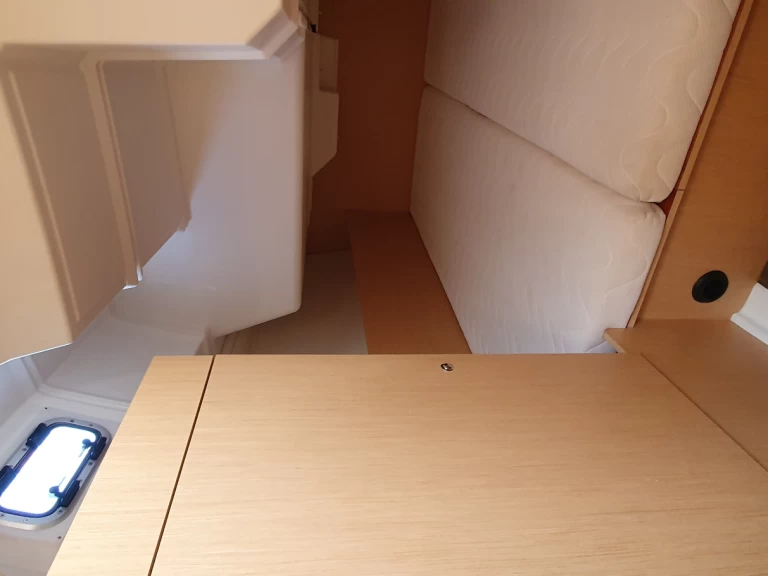 Louer Voilier avec ou sans skipper Bénéteau à Olbia