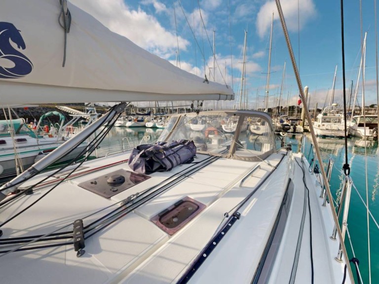 Location à Saint-Quay-Portrieux - Bénéteau Oceanis 40.1 sur SamBoat