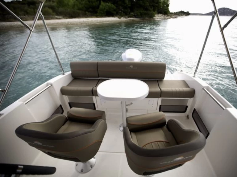 Location Bateau à moteur Atlantic avec permis