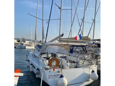 Rent a Jeanneau Sun Odyssey 440 Paros (Ile)