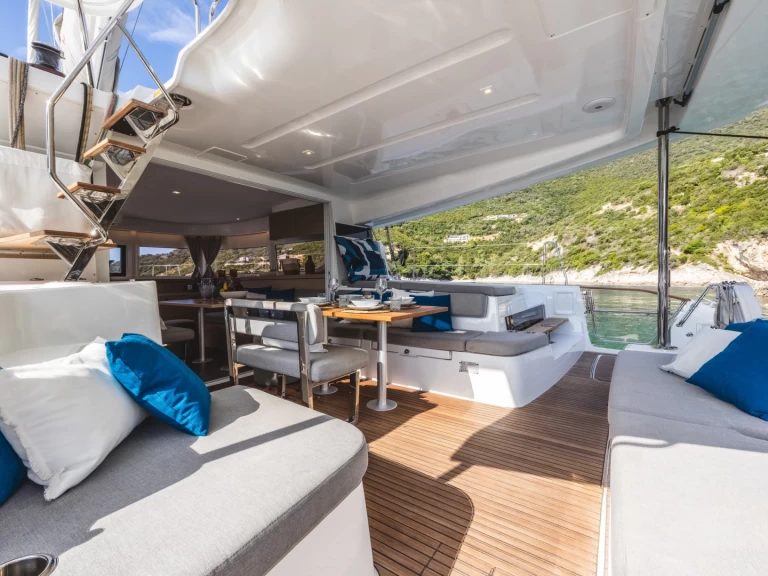 Louez un Lagoon Lagoon 43 à Lefkáda