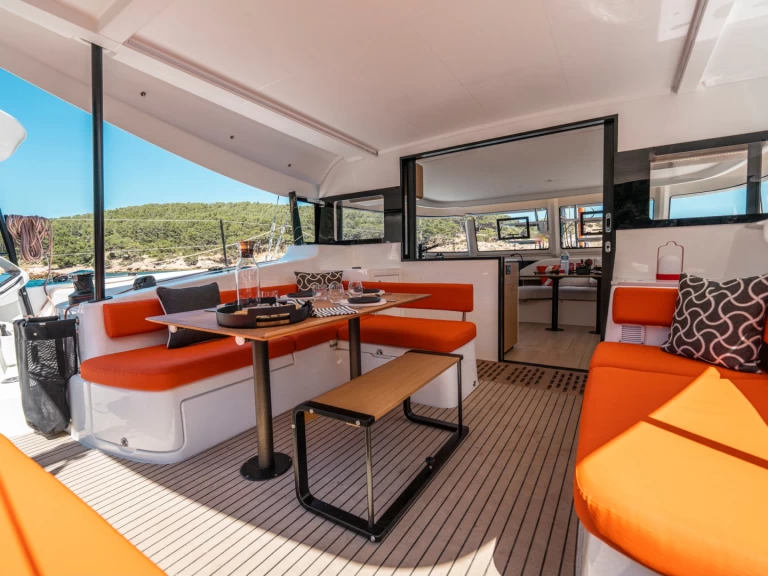 Catamaran à louer à Lefkáda au meilleur prix