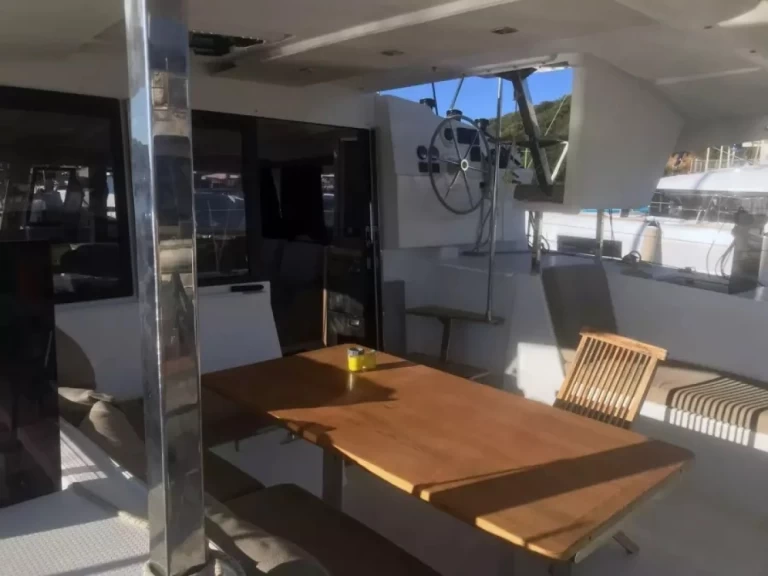 Louer Catamaran avec ou sans skipper Fountaine Pajot à Olbia