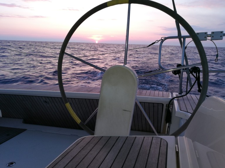 Louez un Bavaria Cruiser 46 à Olbia