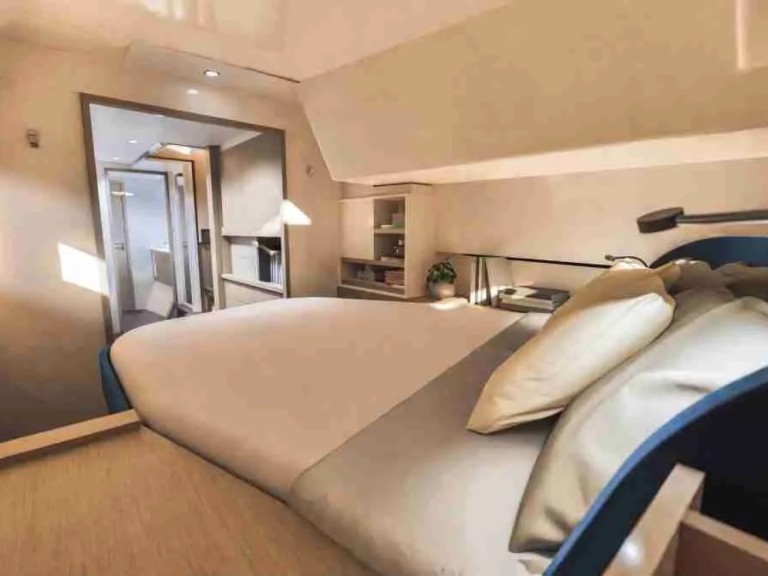 Fountaine Pajot New 41 a louer à Rodi Garganico