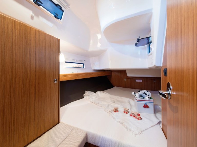 Bavaria Cruiser 37 a louer à Punta Ala