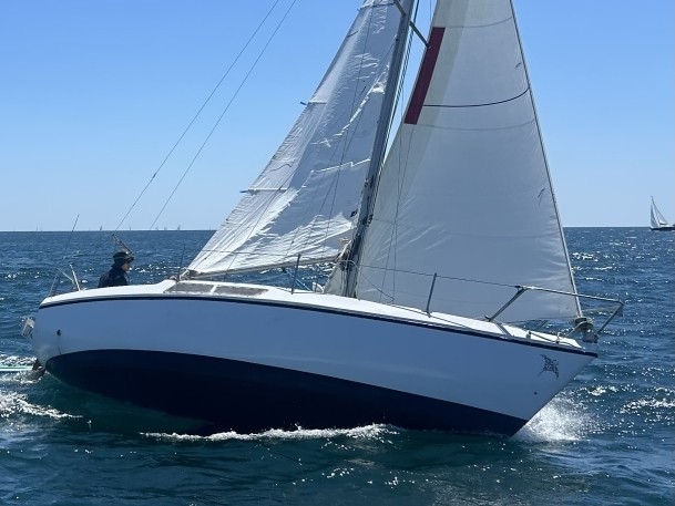 Louer Voilier avec ou sans skipper Jeanneau à Port la Forêt