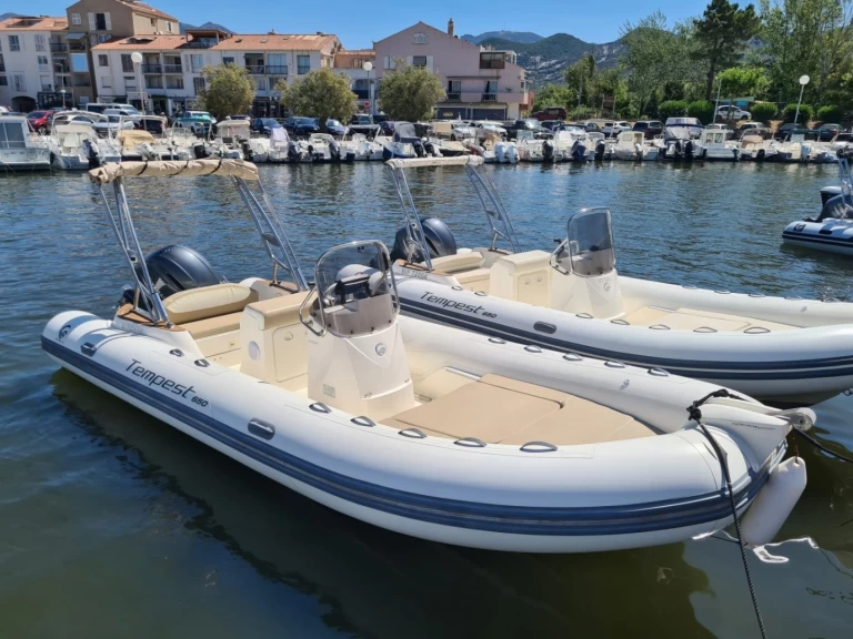 Location bateau Saint-Florent pas cher Tempest 650