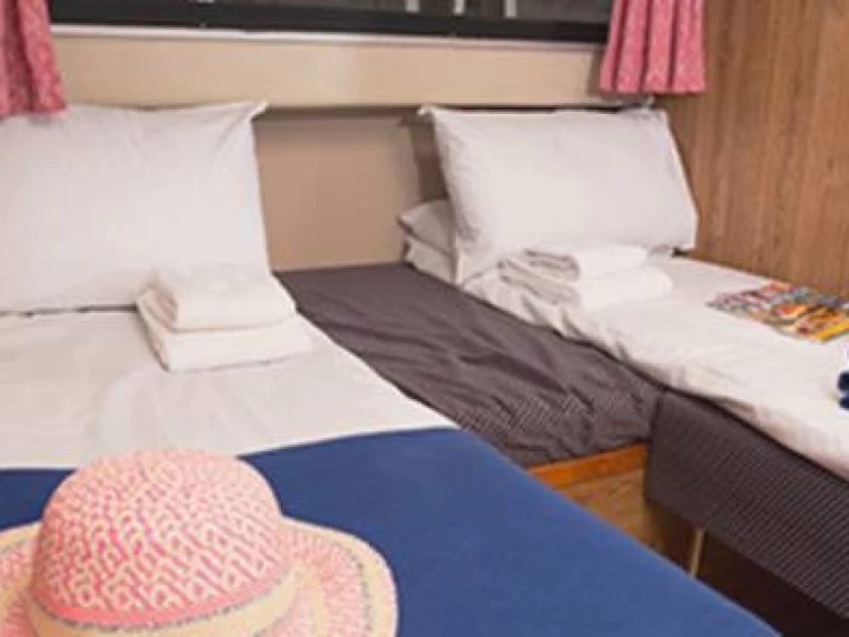 Location Bateau à moteur à Migennes - Le Boat Cirrus A