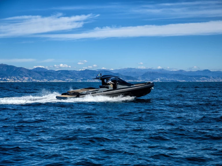 Location Bateau à moteur Sacs avec permis