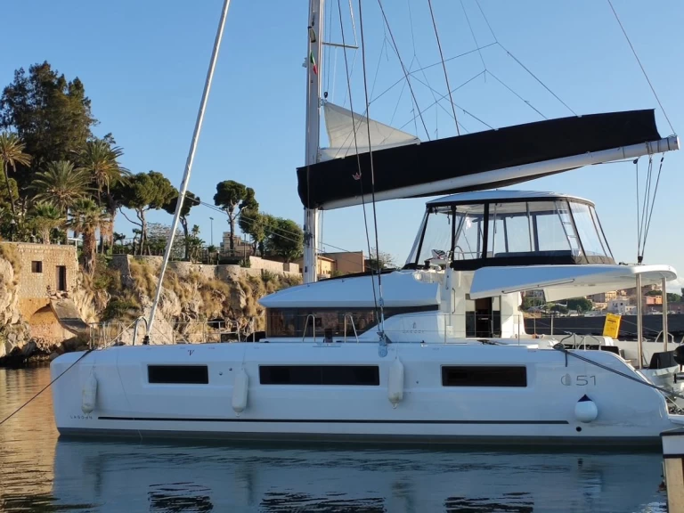 Catamaran à louer à Kaštela au meilleur prix