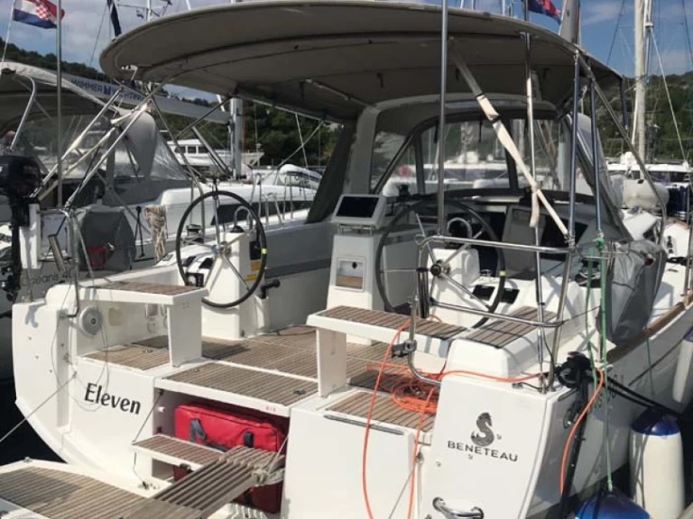 Location bateau Split pas cher Oceanis 38.1