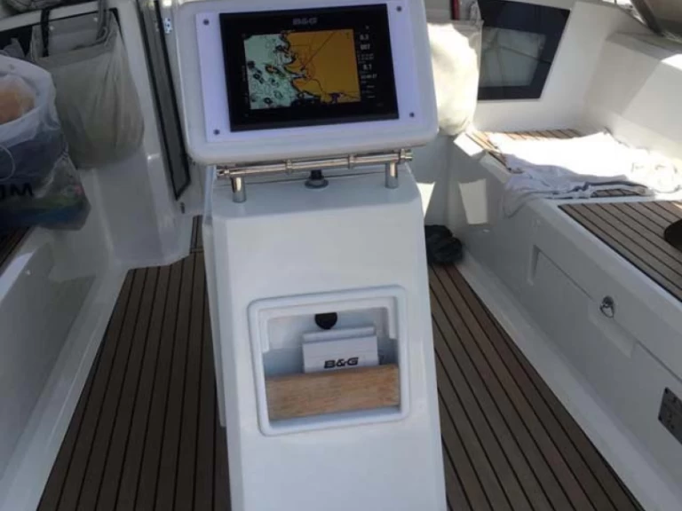 Location Voilier à Split - Bénéteau Oceanis 38.1