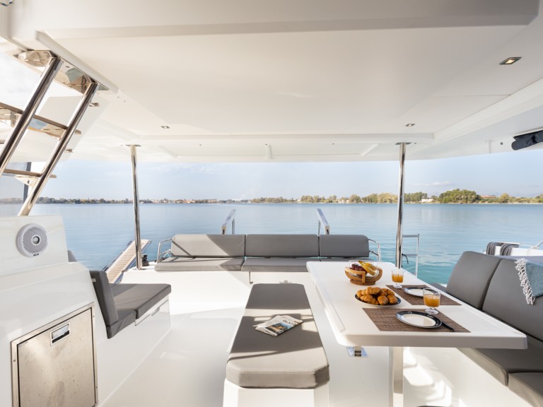 Louer Catamaran avec ou sans skipper Fountaine Pajot à Préveza
