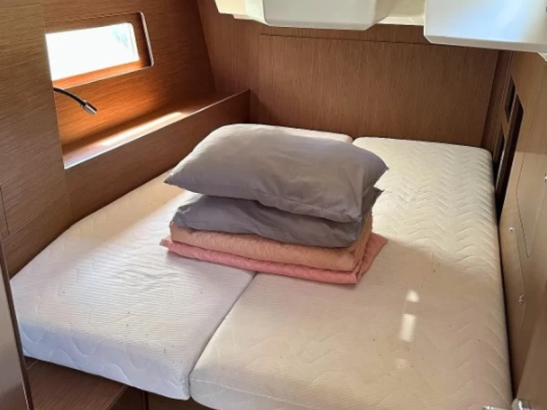 Voilier à louer à Álimos au meilleur prix