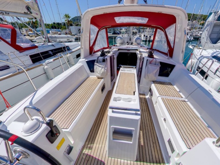 Location Voilier Bénéteau avec permis