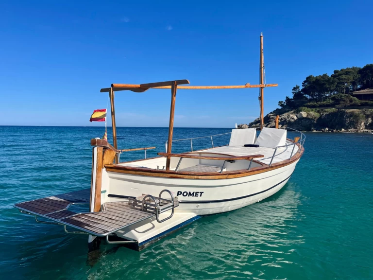 Louer Bateau à moteur avec ou sans skipper Menorquin-Yachts à Palamós