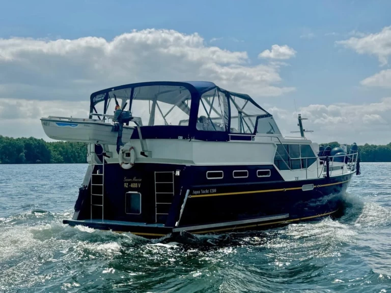 Motoryacht Aqua Yacht 1200 a louer à Waren (Müritz)