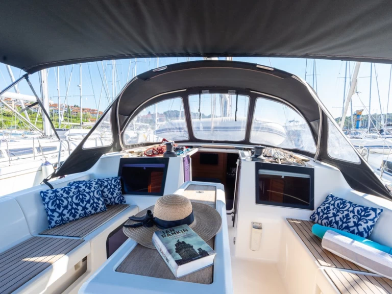 Louez un Dufour Dufour 460 Grand Large à Pula