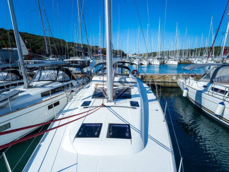 Location bateau Pula pas cher Dufour 460 Grand Large