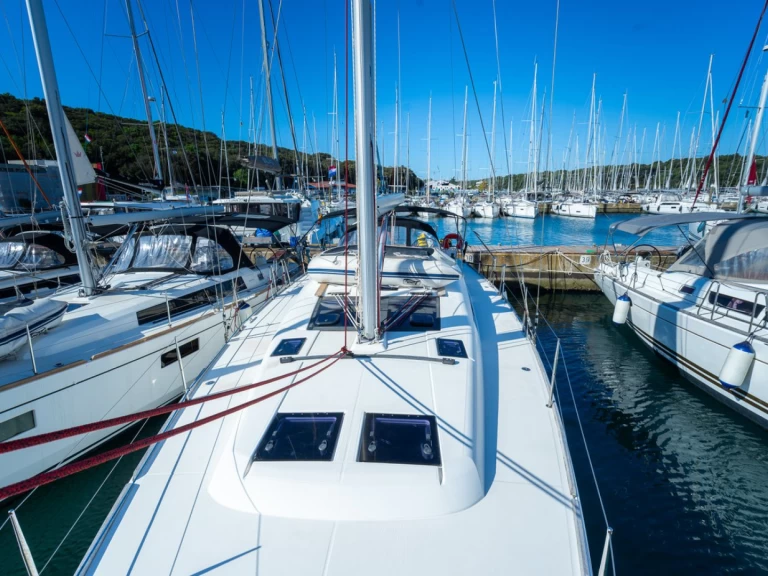 Location bateau Pula pas cher Dufour 460 Grand Large