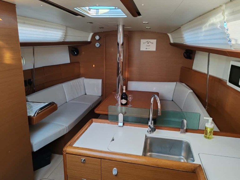 Location bateau Drage pas cher Sun Odyssey 389