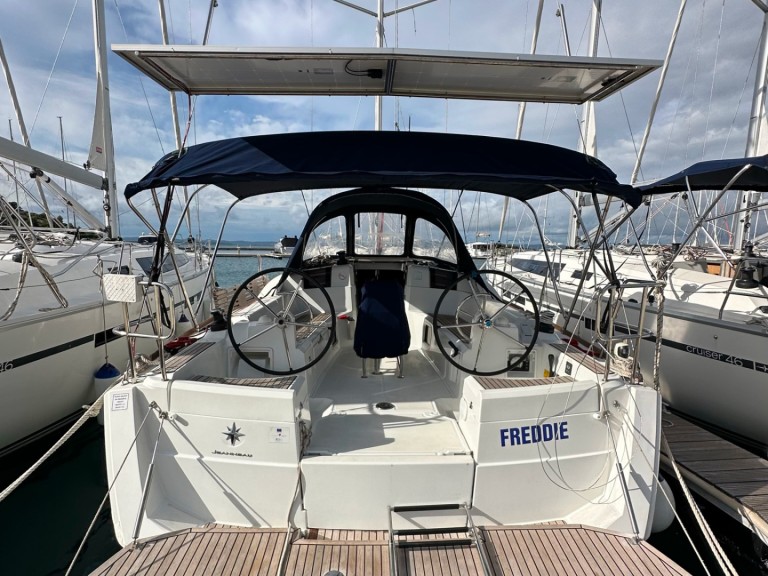 Location Voilier Jeanneau avec permis