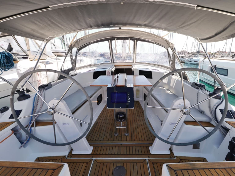 Location bateau Biograd na Moru pas cher Hanse 385