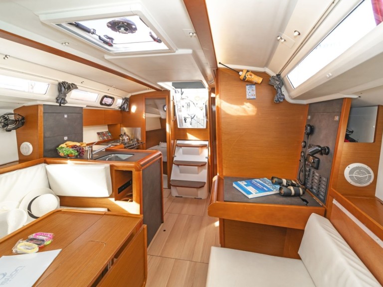 Location Voilier Jeanneau avec permis