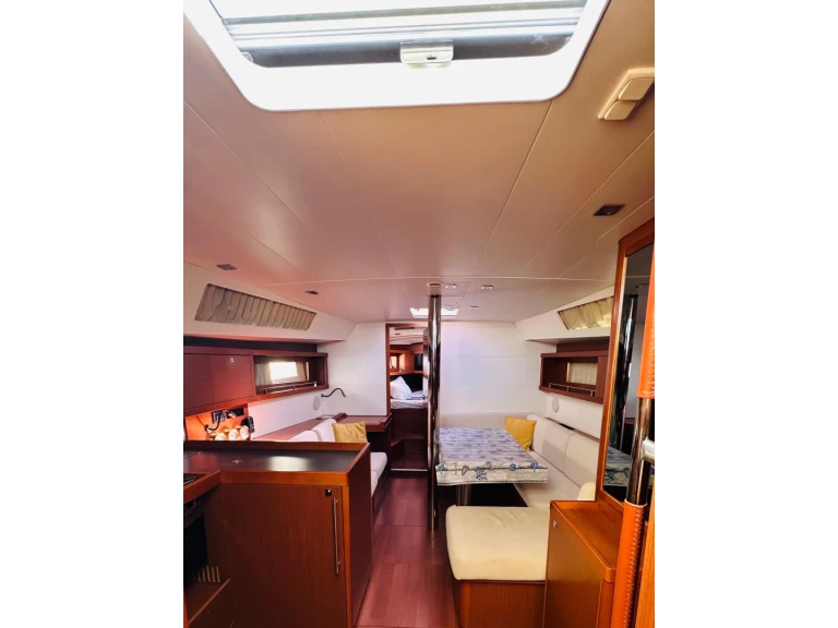 Bénéteau Oceanis 41 a louer à La Spezia