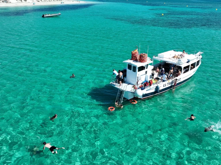 Location Bateau à moteur ASTILLEROS Y VARADEROS DE TARRAGONA avec permis