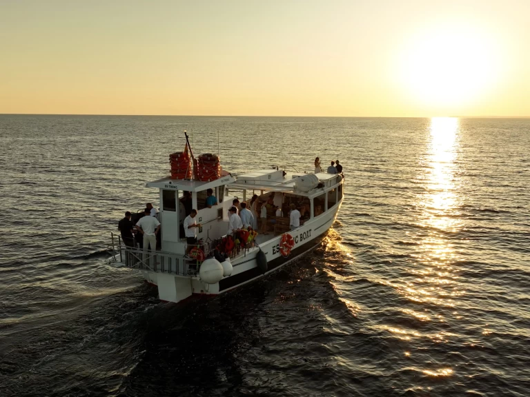 ASTILLEROS Y VARADEROS DE TARRAGONA Modelo 1 a louer à Colònia de Sant Jordi
