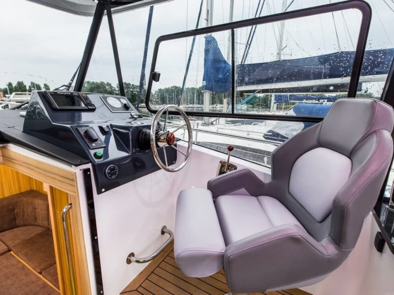 Location à Ogonki - Stillo Stillo 30 sur SamBoat