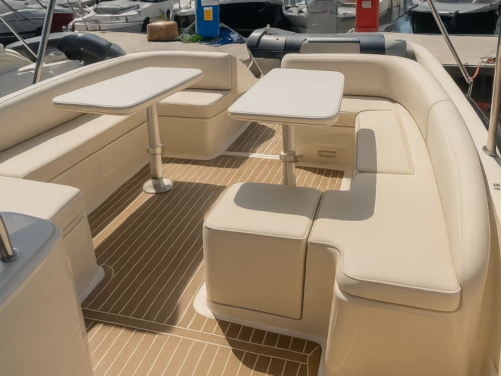 Location Bateau à moteur Mano Marine avec permis