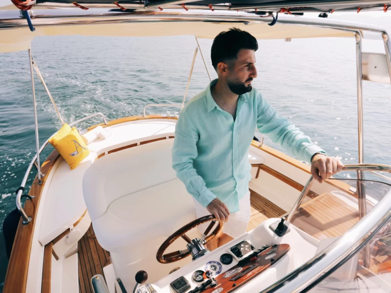 Location à Salerne - Fratelli Aprea Sorrento 7,50 open cruise sur SamBoat