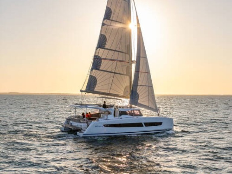 Fountaine Pajot FP 41 a louer à Nikiána