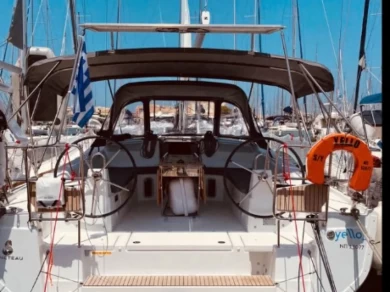 Sailboat to hire Lefkáda at the best price