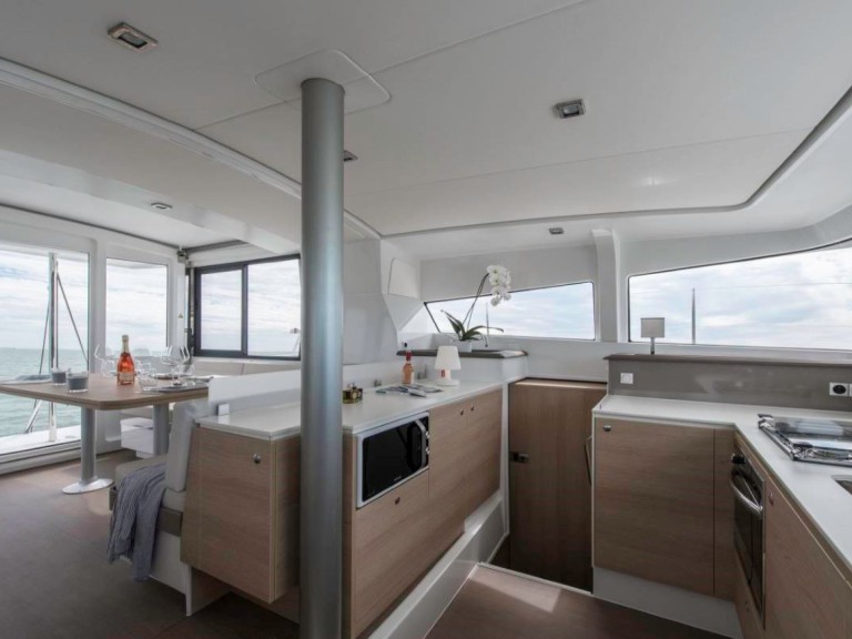 Location bateau Bali Bali 4.0 à Komolac sur Samboat