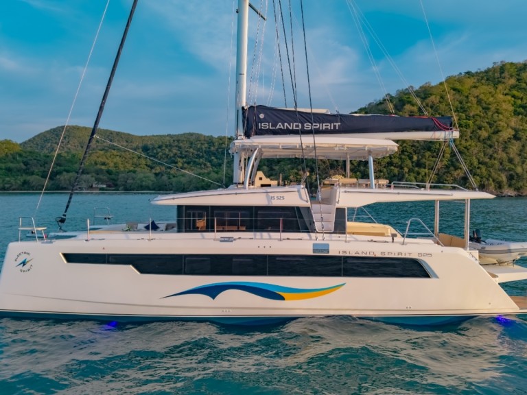 Location bateau Island Spirit Yachts Island Spirit 525E à Mai Khao sur Samboat