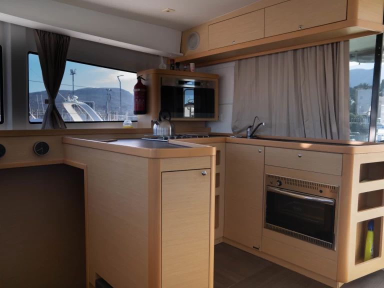 Location bateau Castellammare del Golfo pas cher Lagoon 42