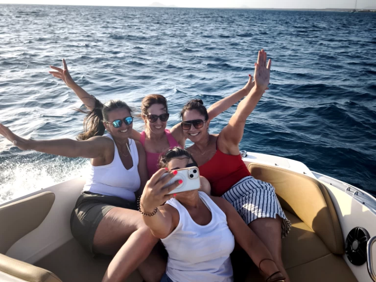 Louez un Sea Ray SPX 210 à Sal Island